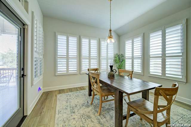 Image 25 of 37 For 931 Gyngell  