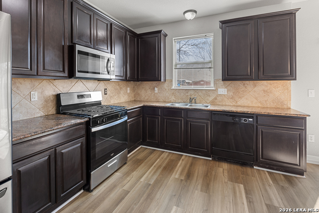 Image 9 of 30 For 10728 Gemsbuck Ldg