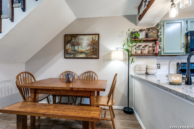 Image 13 of 25 For 10527 Perrin Beitel  C205