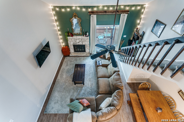 Image 18 of 25 For 10527 Perrin Beitel  C205