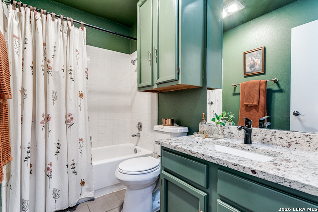 Image 22 of 25 For 10527 Perrin Beitel  C205