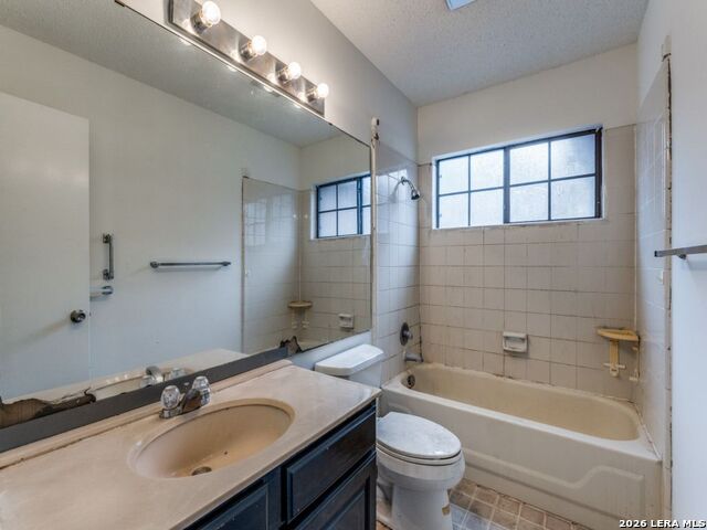 Image 20 of 25 For 6923 Raintree