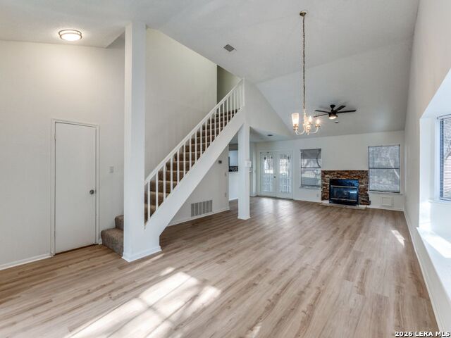 Image 6 of 25 For 6923 Raintree