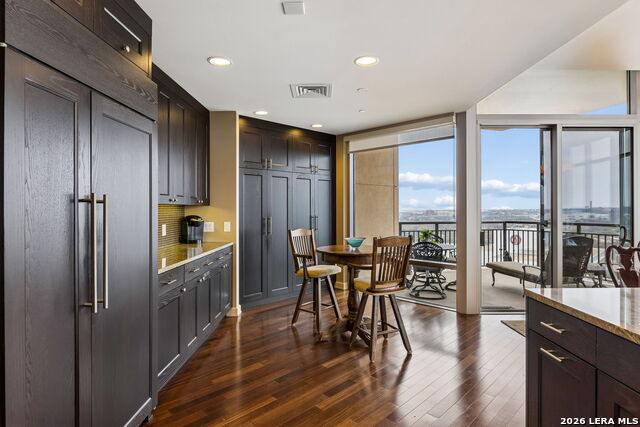 Image 10 of 36 For 4242 Broadway  1504