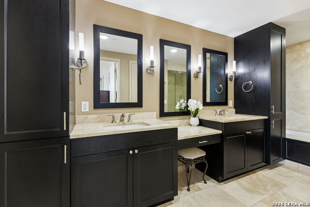 Image 14 of 36 For 4242 Broadway  1504