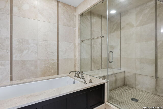 Image 16 of 36 For 4242 Broadway  1504