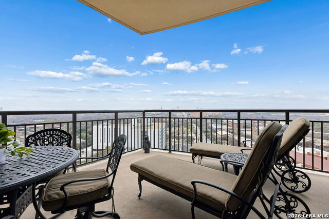 Image 20 of 36 For 4242 Broadway  1504