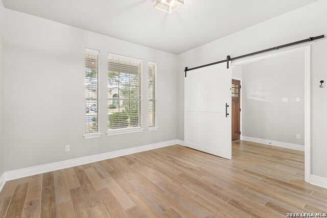 Image 5 of 28 For 942 San Pedro