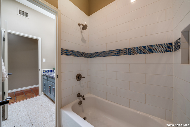 Image 20 of 26 For 301 Wickford Way St