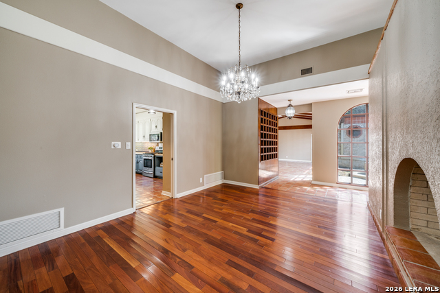 Image 5 of 26 For 301 Wickford Way St