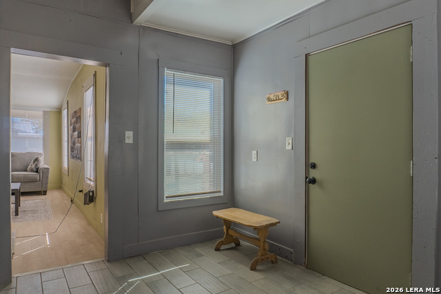 Image 13 of 43 For 918 New Laredo