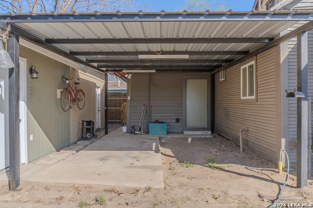 Image 27 of 43 For 918 New Laredo