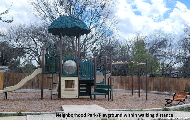 Image 42 of 43 For 124 Field Ridge