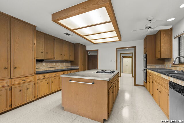 Image 12 of 67 For 85 Mission  