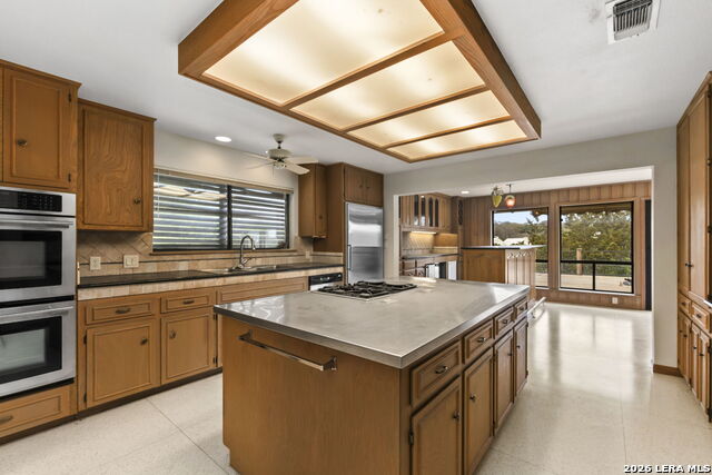 Image 13 of 67 For 85 Mission  