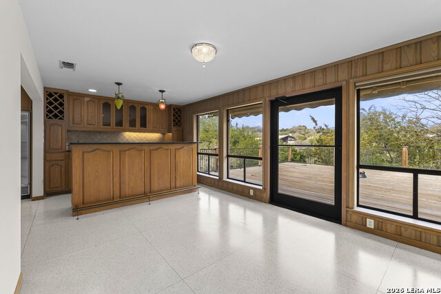 Image 14 of 67 For 85 Mission  