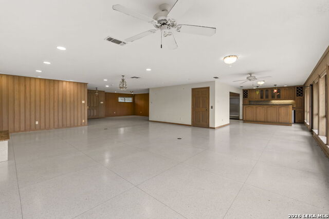 Image 9 of 67 For 85 Mission  