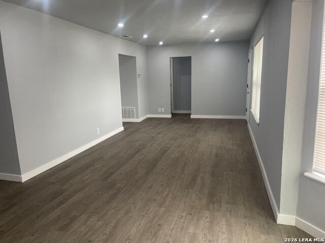 Image 14 of 19 For 4843 Tennyson