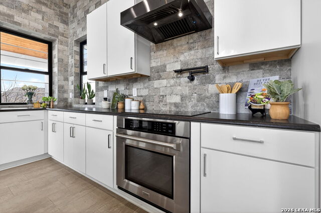 Image 20 of 72 For 8024 Alton  