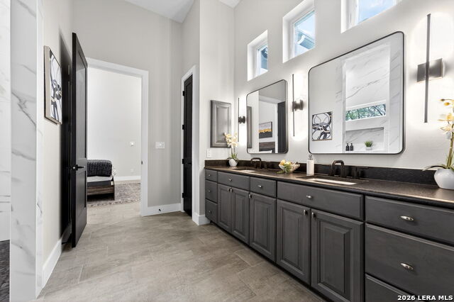 Image 32 of 72 For 8024 Alton  