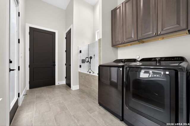 Image 37 of 72 For 8024 Alton  