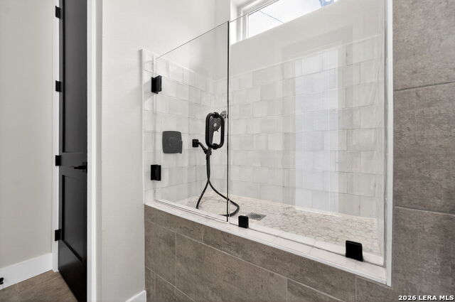 Image 38 of 72 For 8024 Alton  