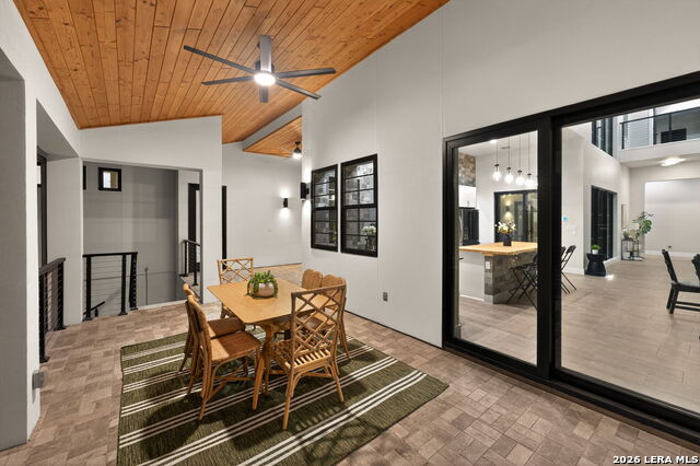 Image 44 of 72 For 8024 Alton  