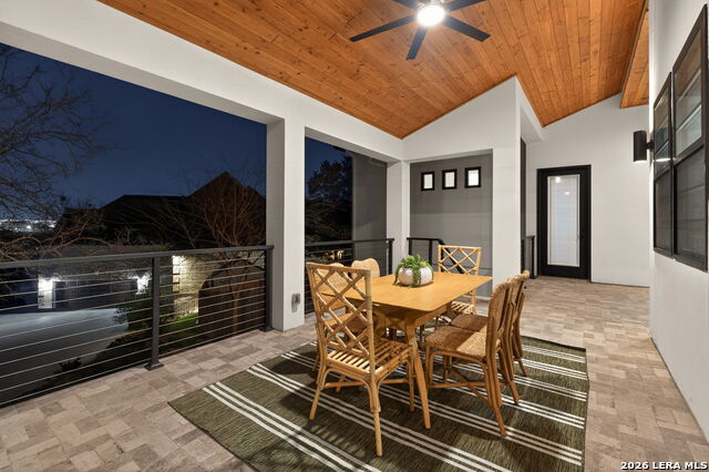 Image 46 of 72 For 8024 Alton  