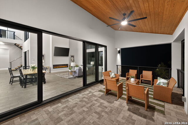 Image 47 of 72 For 8024 Alton  