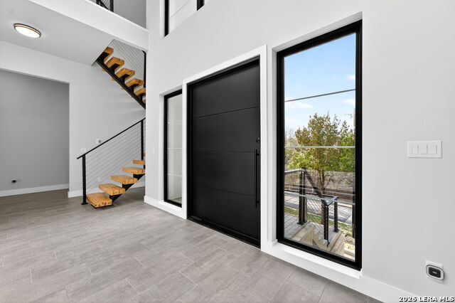 Image 8 of 72 For 8024 Alton  