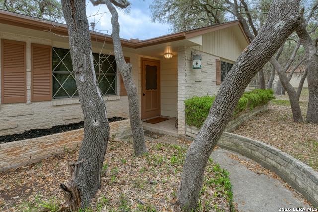 Image 4 of 24 For 25202 Saddle Trl N