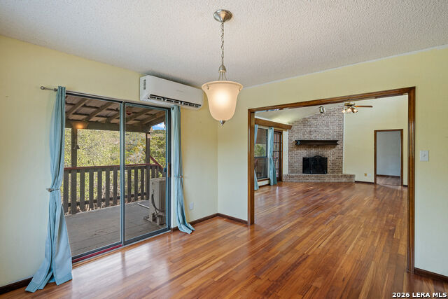 Image 9 of 49 For 23314 Eagle Gap