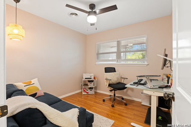 Image 21 of 25 For 8002 Briargate