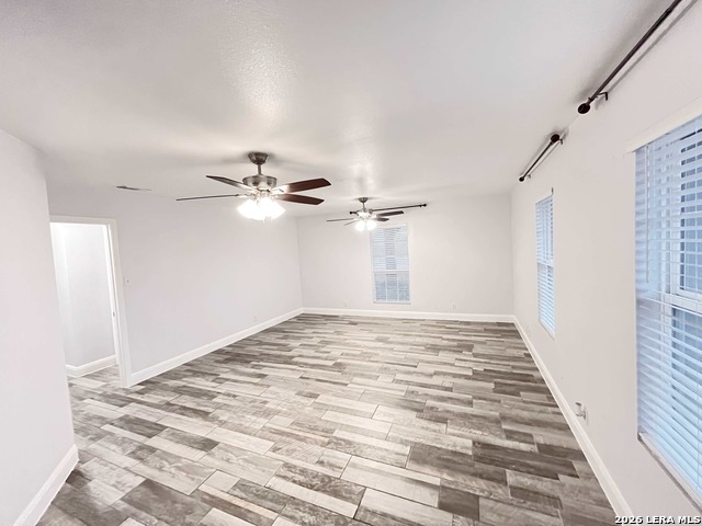 Image 24 of 52 For 12335 Shepherd