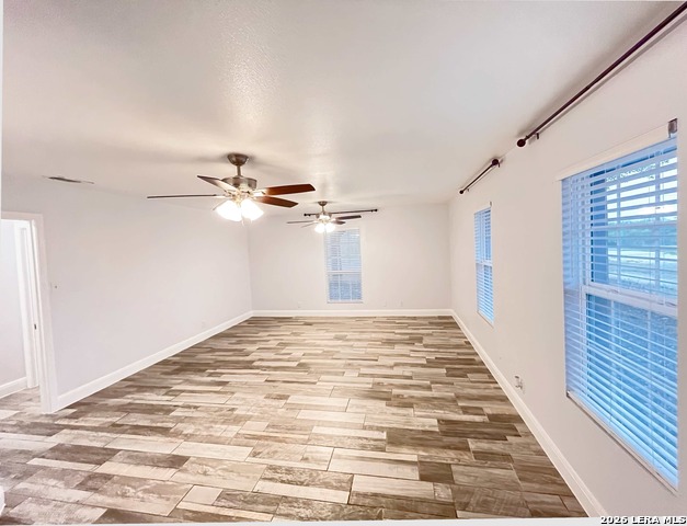 Image 26 of 52 For 12335 Shepherd