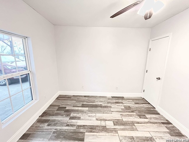 Image 32 of 52 For 12335 Shepherd