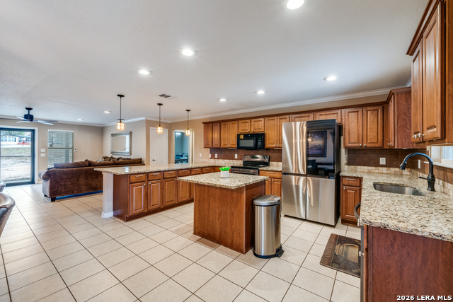 Image 12 of 33 For 22420 Red Sand