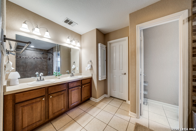 Image 17 of 33 For 22420 Red Sand