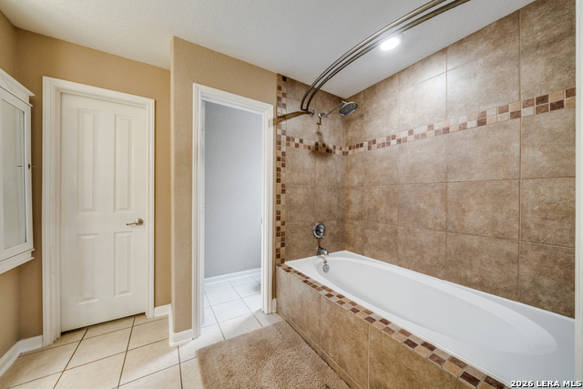 Image 18 of 33 For 22420 Red Sand