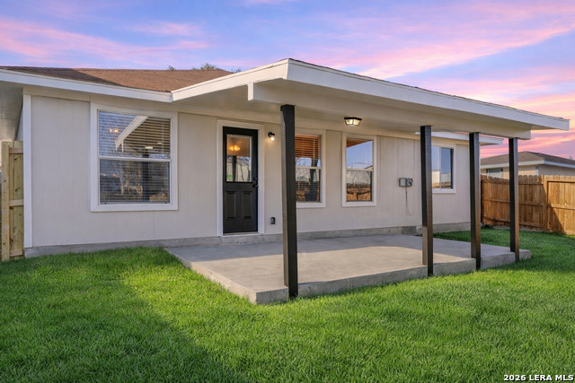 Image 26 of 27 For 8819 Trumpet