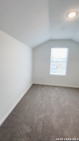 Listing photo id 9 for 5018 Primrose Ridge