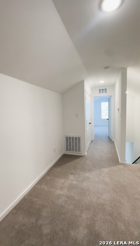 Listing photo id 7 for 5018 Primrose Ridge