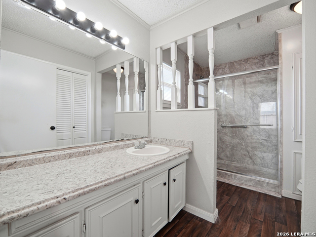 Listing photo id 9 for 305 Toepperwein