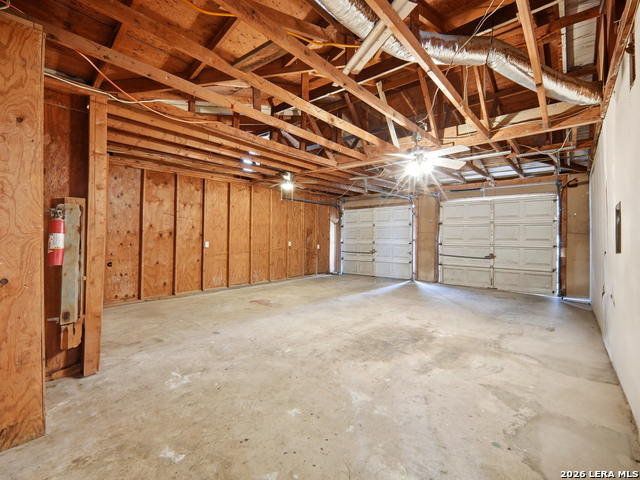 Listing photo id 2 for 305 Toepperwein