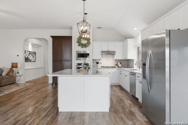 Image 14 of 39 For 18714 Rogers Lake