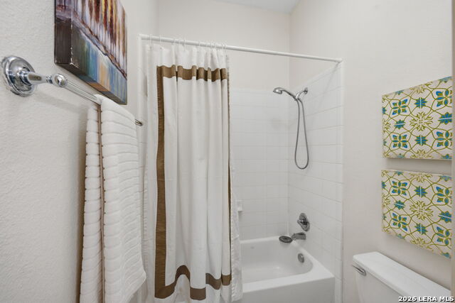 Image 30 of 39 For 18714 Rogers Lake