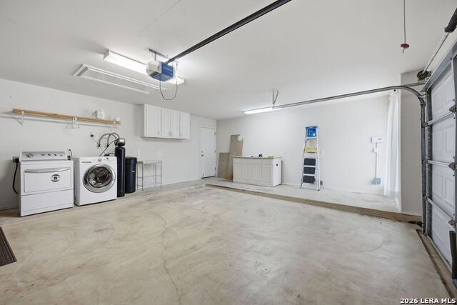 Image 34 of 39 For 18714 Rogers Lake