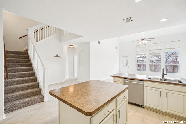 Image 10 of 41 For 9907 Mill Path