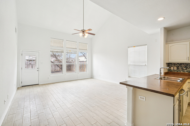 Image 12 of 41 For 9907 Mill Path