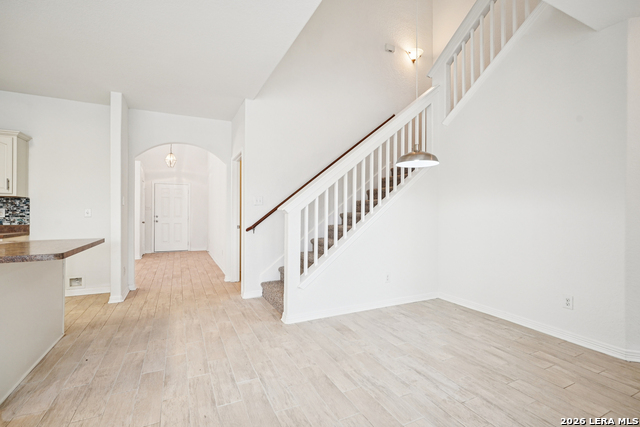 Image 16 of 41 For 9907 Mill Path